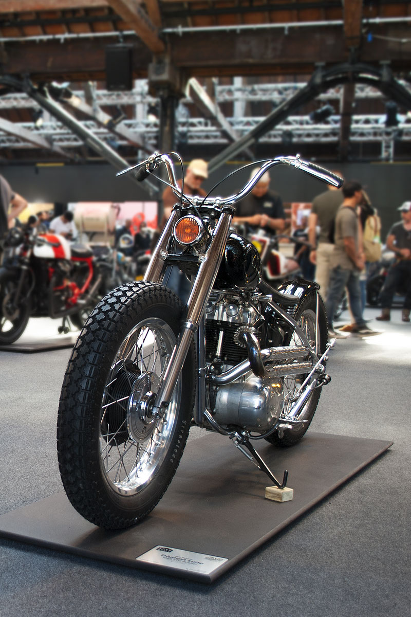 Triumph Daytona 500 british bobber
