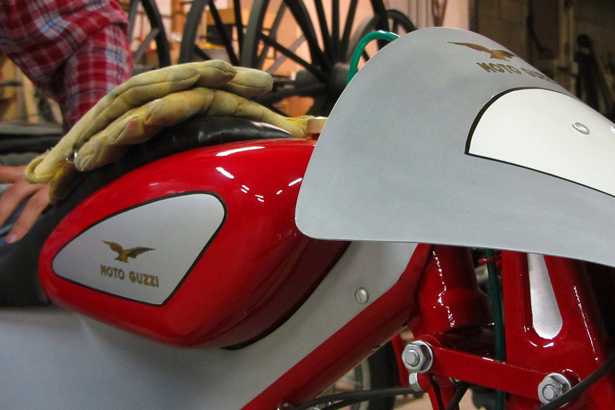 Guzzino da record café racer style