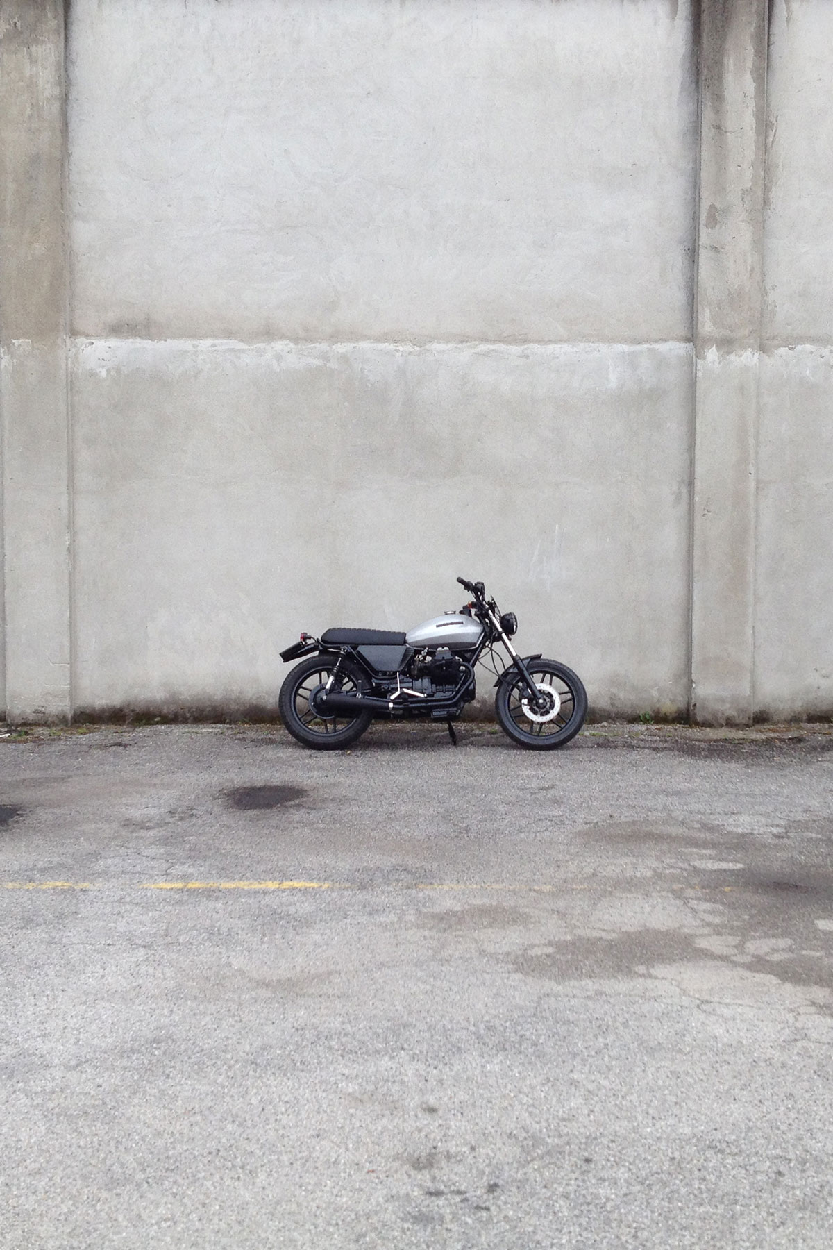 Moto Guzzi V50 brat tracker