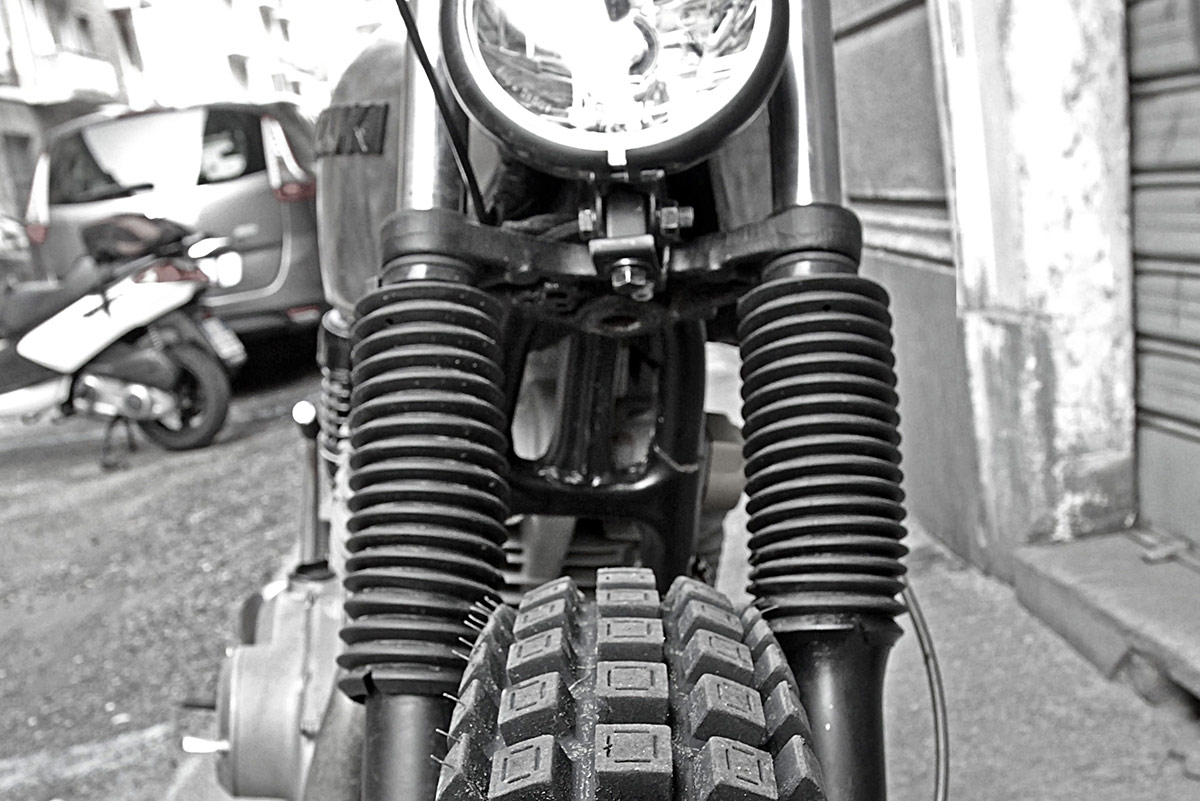 Forcella Suzuki GS 400 brat tracker