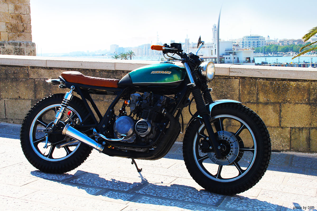Kawasaki Z400 brat tracker