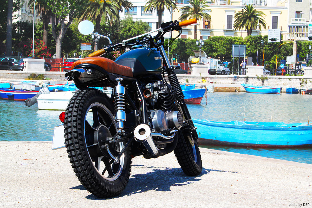 Kawasaki Z400 brat tracker