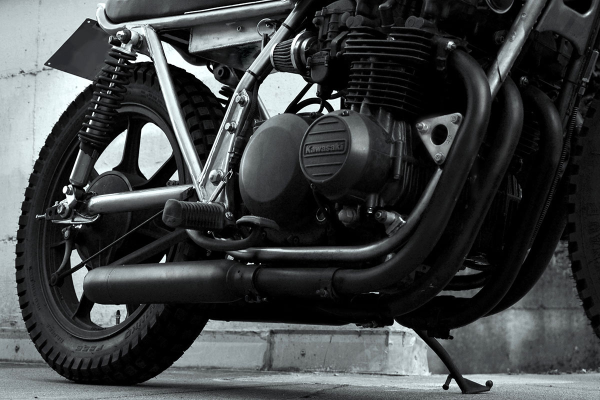 scarichi Kawasaki Z400 brat style