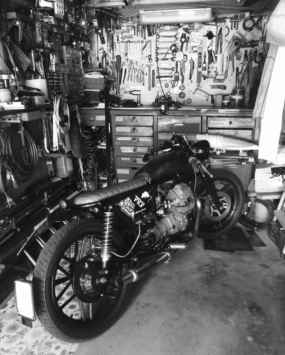 Moto Guzzi brat café racer