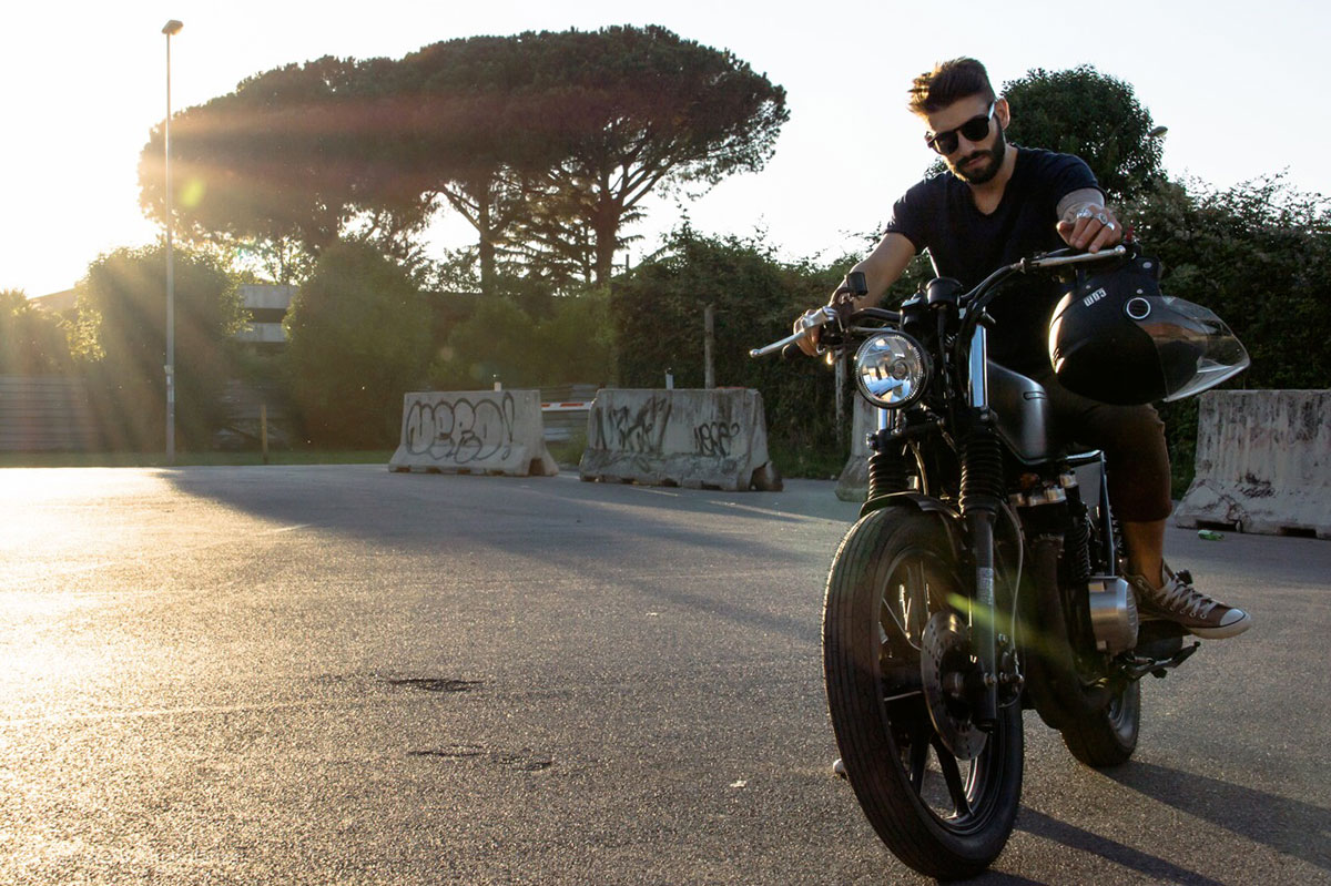 Kawasaki Z550 brat style