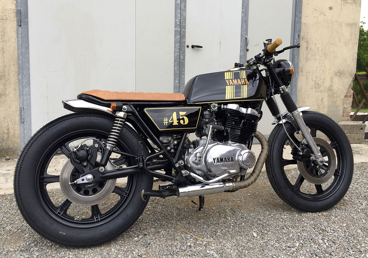 Yamaha XS500 brat style