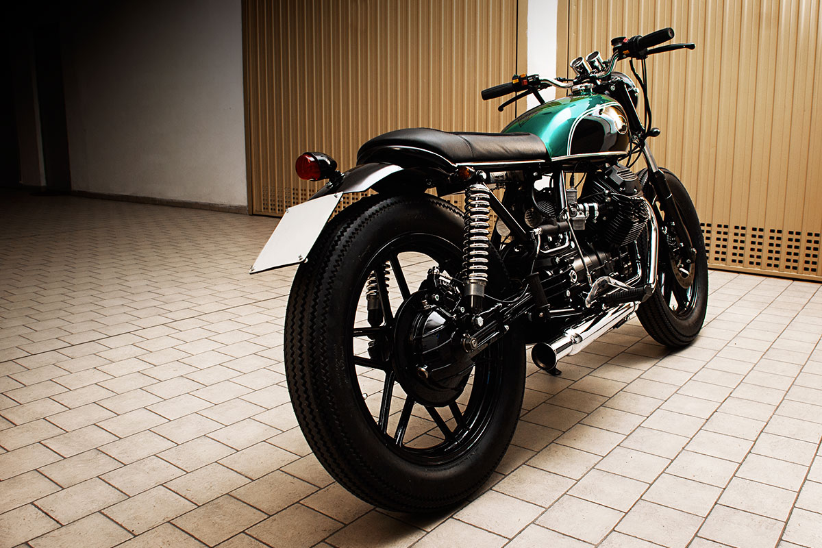 Moto Guzzi V35 brat style