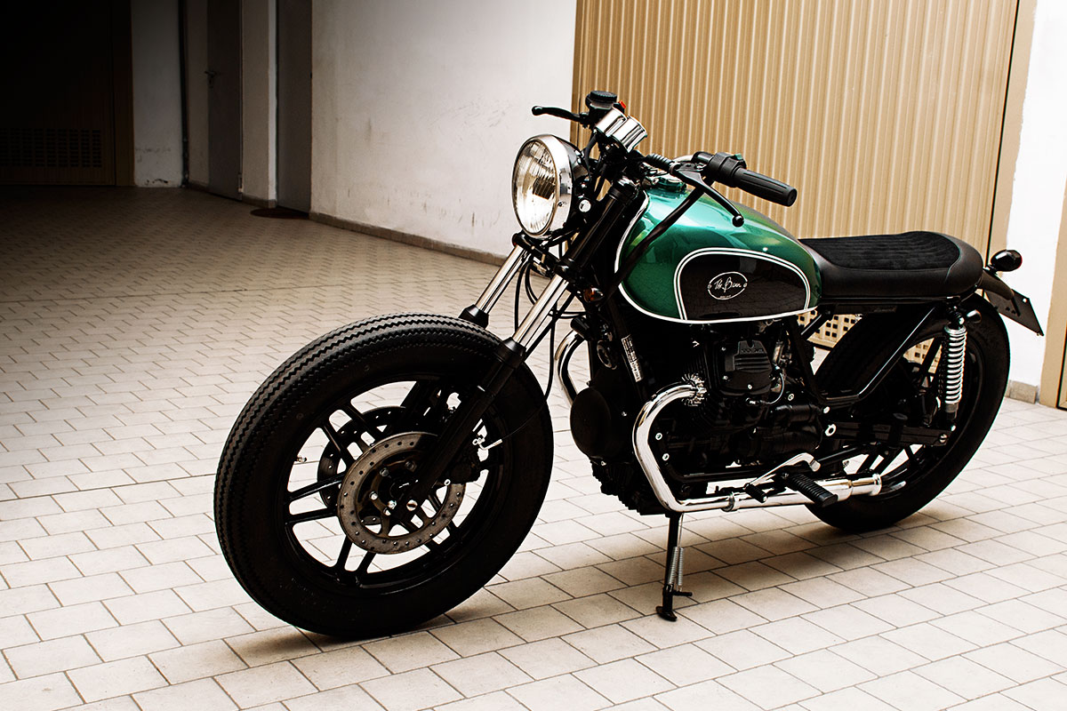 Moto Guzzi V35 brat style