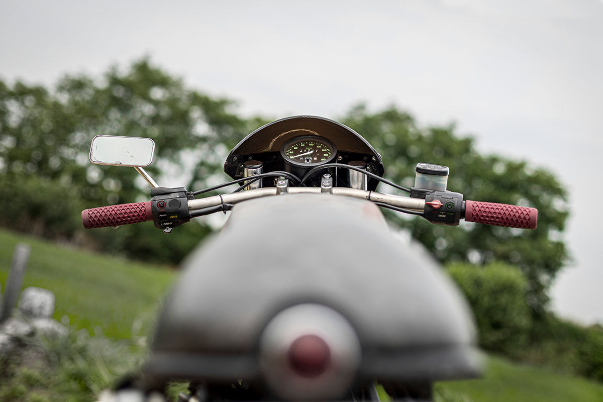Manubrio brat café racer