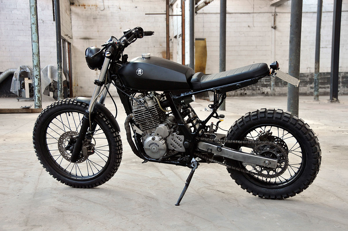 Honda Dominator brat scrambler