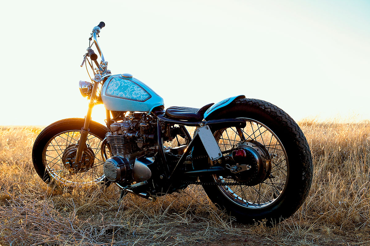 Honda CB550 bobber